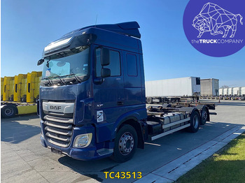 Container transporter/ Swap body truck DAF XF