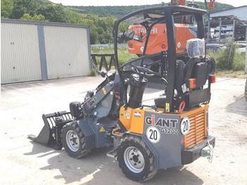 New Skid steer loader Giant G 1200: picture 3