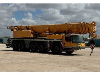 Mobile crane LIEBHERR