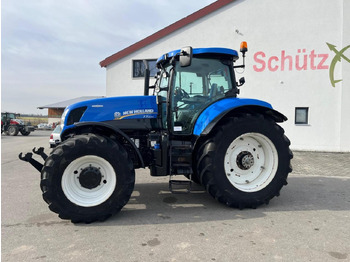 Farm tractor NEW HOLLAND T7.270