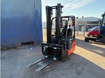 Material handling equipment TOYOTA