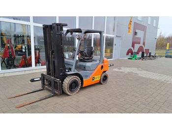 Diesel forklift TOYOTA FDF 20