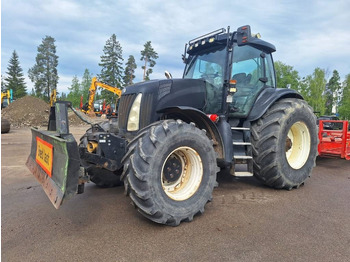 Farm tractor NEW HOLLAND