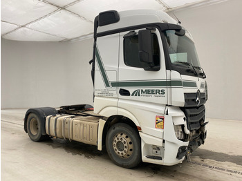 Tractor unit Mercedes-Benz Actros 1843: picture 3