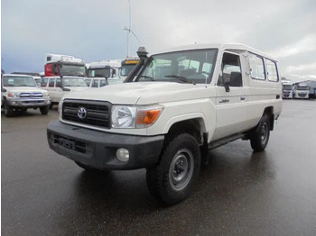 Car TOYOTA Land Cruiser