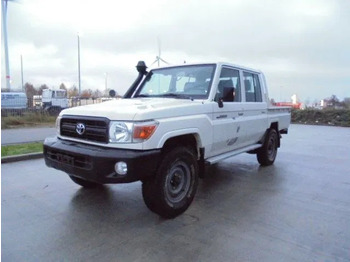 Car TOYOTA Land Cruiser