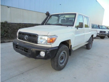 Car TOYOTA Land Cruiser