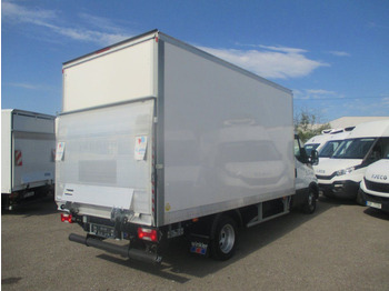 Box van Iveco Daily 35C16: picture 4