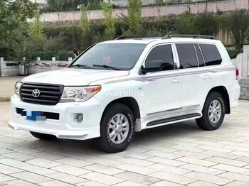 Car TOYOTA Land Cruiser