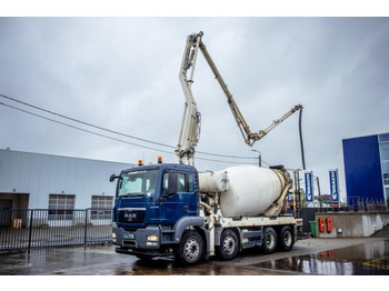 Concrete pump truck SCHWING