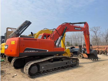 Crawler excavator DOOSAN DX300