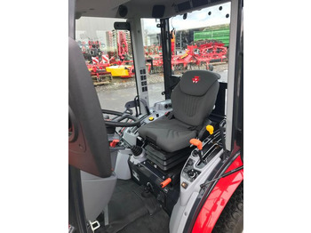 New Compact tractor Massey Ferguson MF 1735 M HC: picture 5