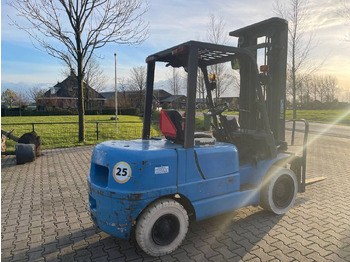 Forklift Nissan 3.5 tons diesel heftruck triplo 5.50m Hefhoogte 2000 uur: picture 3