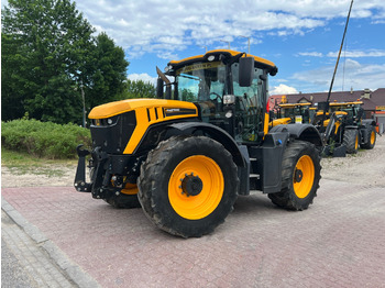 Farm tractor JCB Fastrac 4220