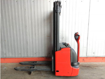 Stacker LINDE L12