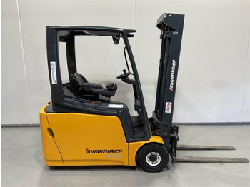 Electric forklift JUNGHEINRICH EFG