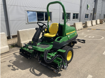 Garden mower JOHN DEERE 7200