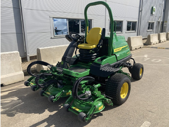 Garden mower JOHN DEERE 8800