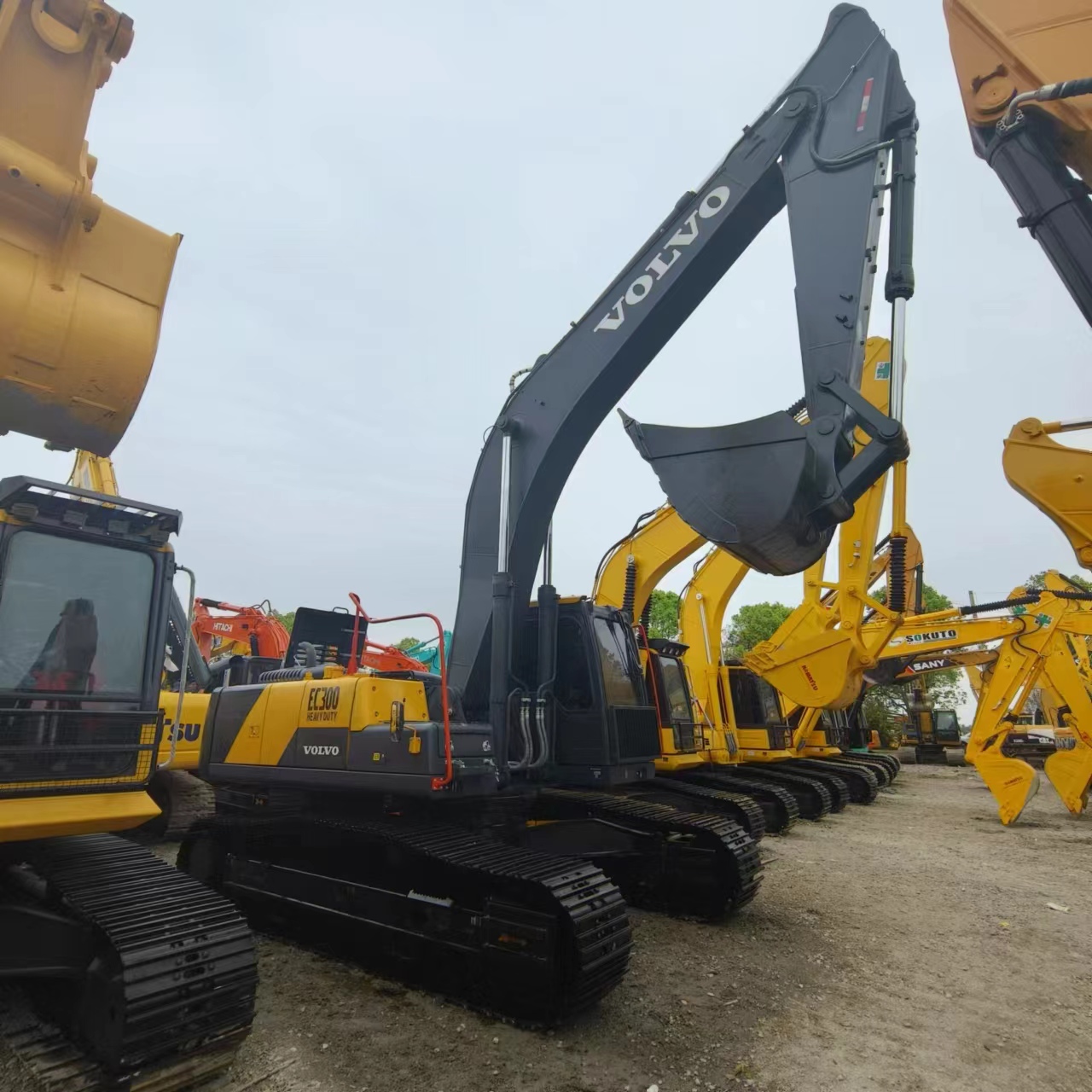 Crawler excavator VOLVO EC300