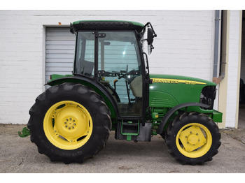 Farm tractor JOHN DEERE