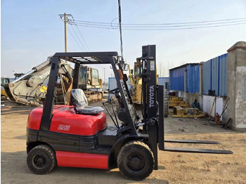 Diesel forklift TOYOTA FD 25