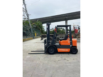 Diesel forklift TOYOTA FD 25