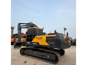 Crawler excavator VOLVO EC240