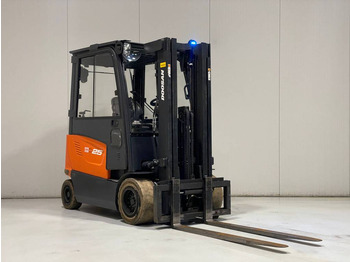 Electric forklift DOOSAN