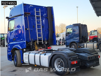 Tractor unit Mercedes-Benz Actros 2145 4X2 GigaSpace 2x Tanks MirrorCam Navi: picture 4