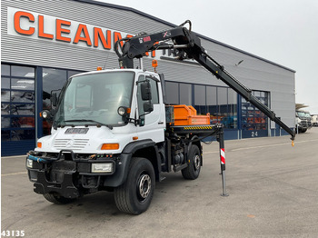 Crane truck UNIMOG U500