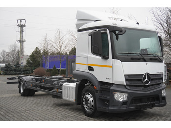 Cab chassis truck MERCEDES-BENZ Actros