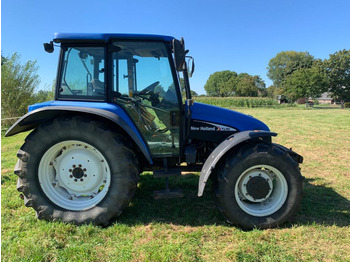 Farm tractor NEW HOLLAND TL90