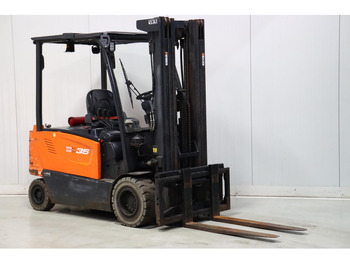 Electric forklift DOOSAN