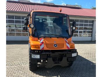 Tipper UNIMOG