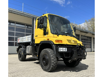 Tipper UNIMOG U400