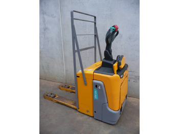 Pallet truck JUNGHEINRICH ERE