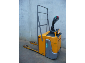 Pallet truck JUNGHEINRICH ERE