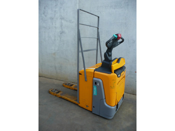 Pallet truck JUNGHEINRICH ERE