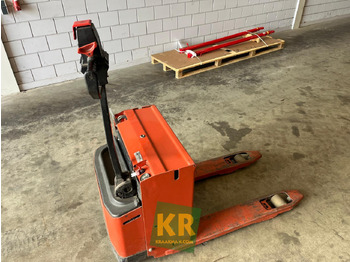 Pallet truck