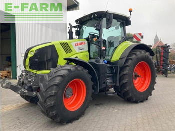 Farm tractor CLAAS Axion 810