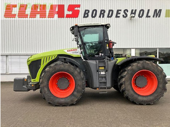 Farm tractor CLAAS Xerion 5000