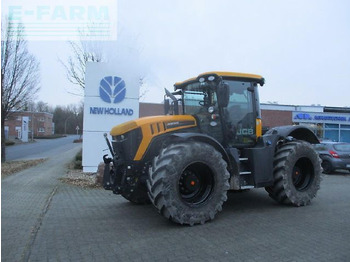 Farm tractor JCB Fastrac 4220