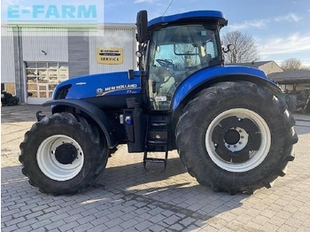 Farm tractor NEW HOLLAND T7.220