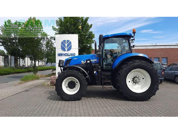 Farm tractor NEW HOLLAND T7.220