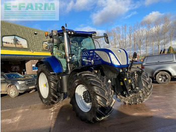 Farm tractor NEW HOLLAND T7.270