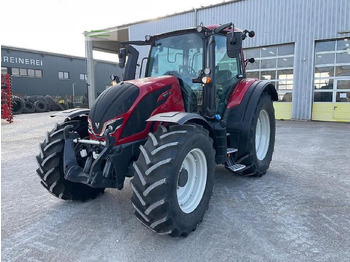 Farm tractor VALTRA N-series