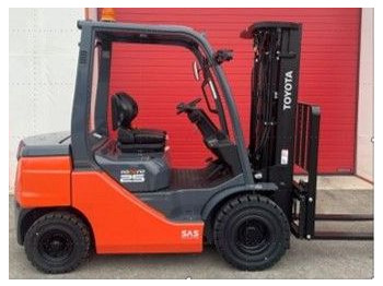 Diesel forklift TOYOTA FDF 25