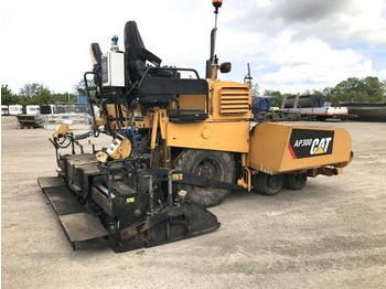 Asphalt paver CATERPILLAR AP300