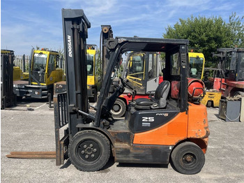 LPG forklift DOOSAN