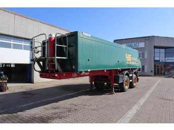 Tipper semi-trailer